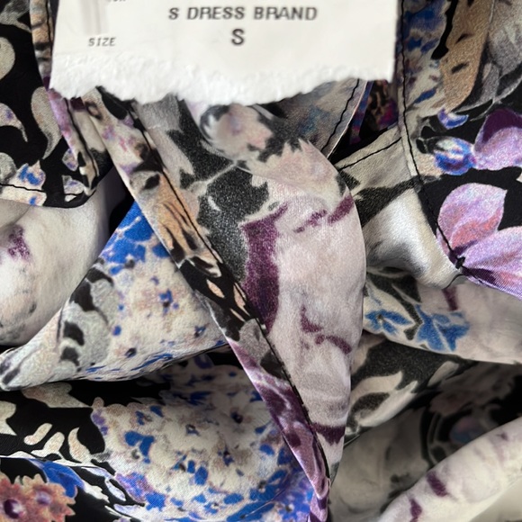 🍓 NWT Parker Silk S cold shoulder floral dress - Picture 11 of 13